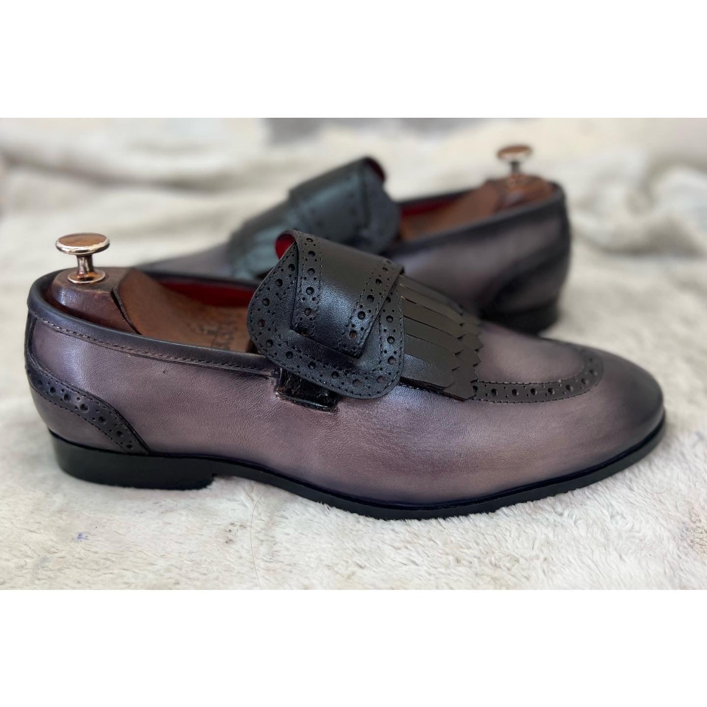 Butterfly Loafers With Fringes Grey