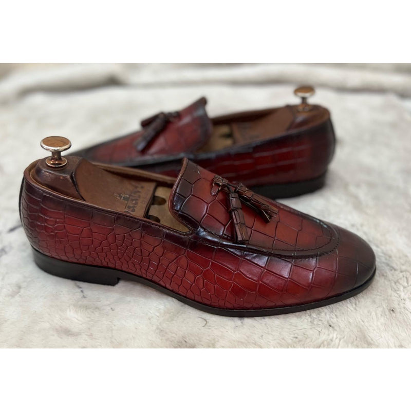 Bordo Croco Loafers With Tassels