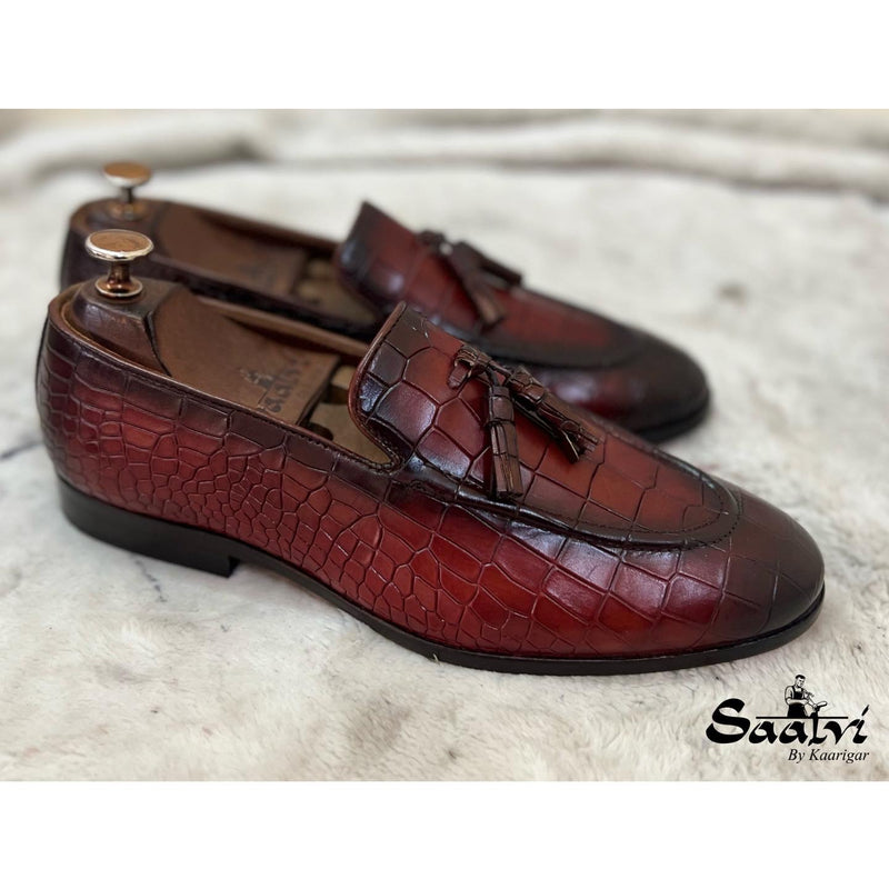 Bordo Croco Loafers With Tassels