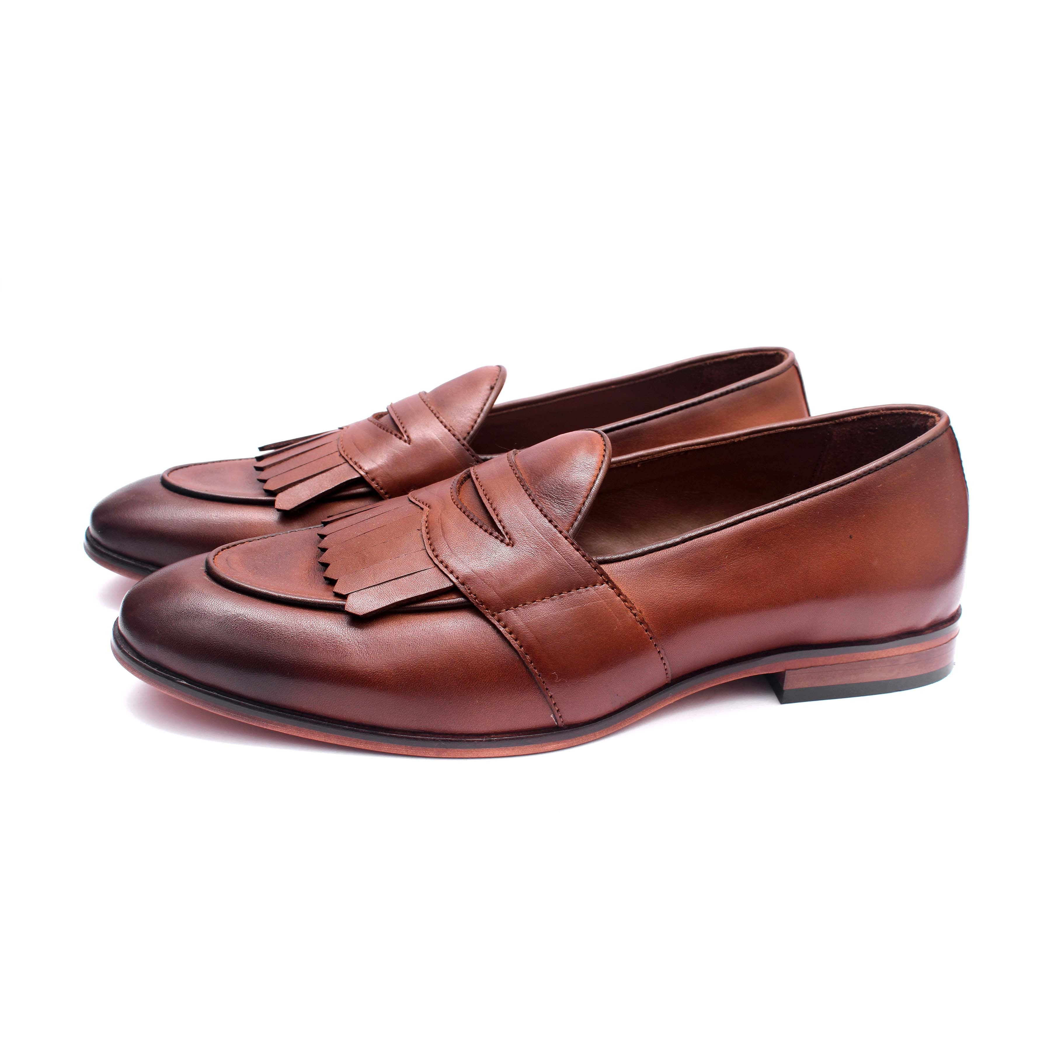 Loafers With Saddle&Fringes