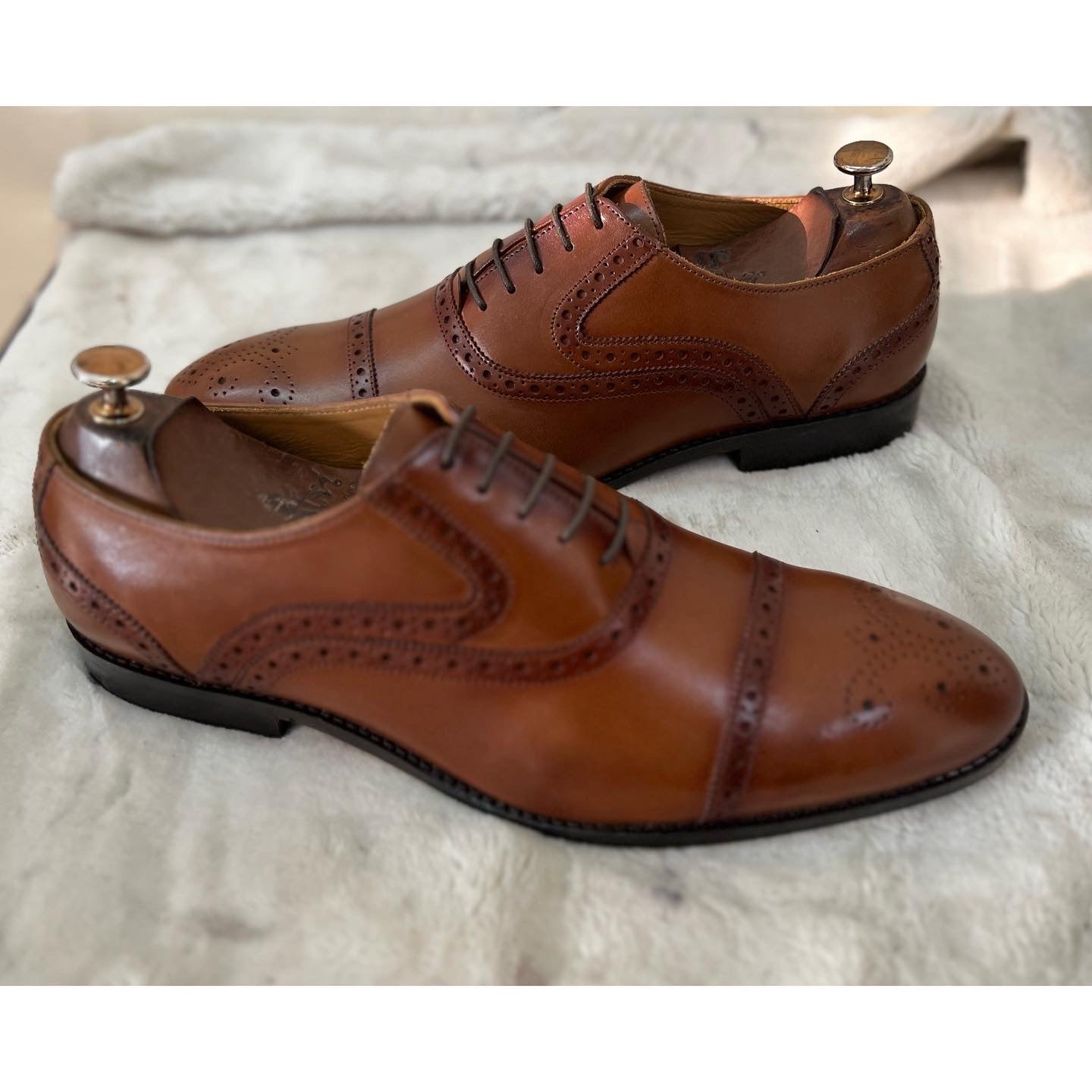 Saalvi Men's Cap Toe Oxfords Tan Brown