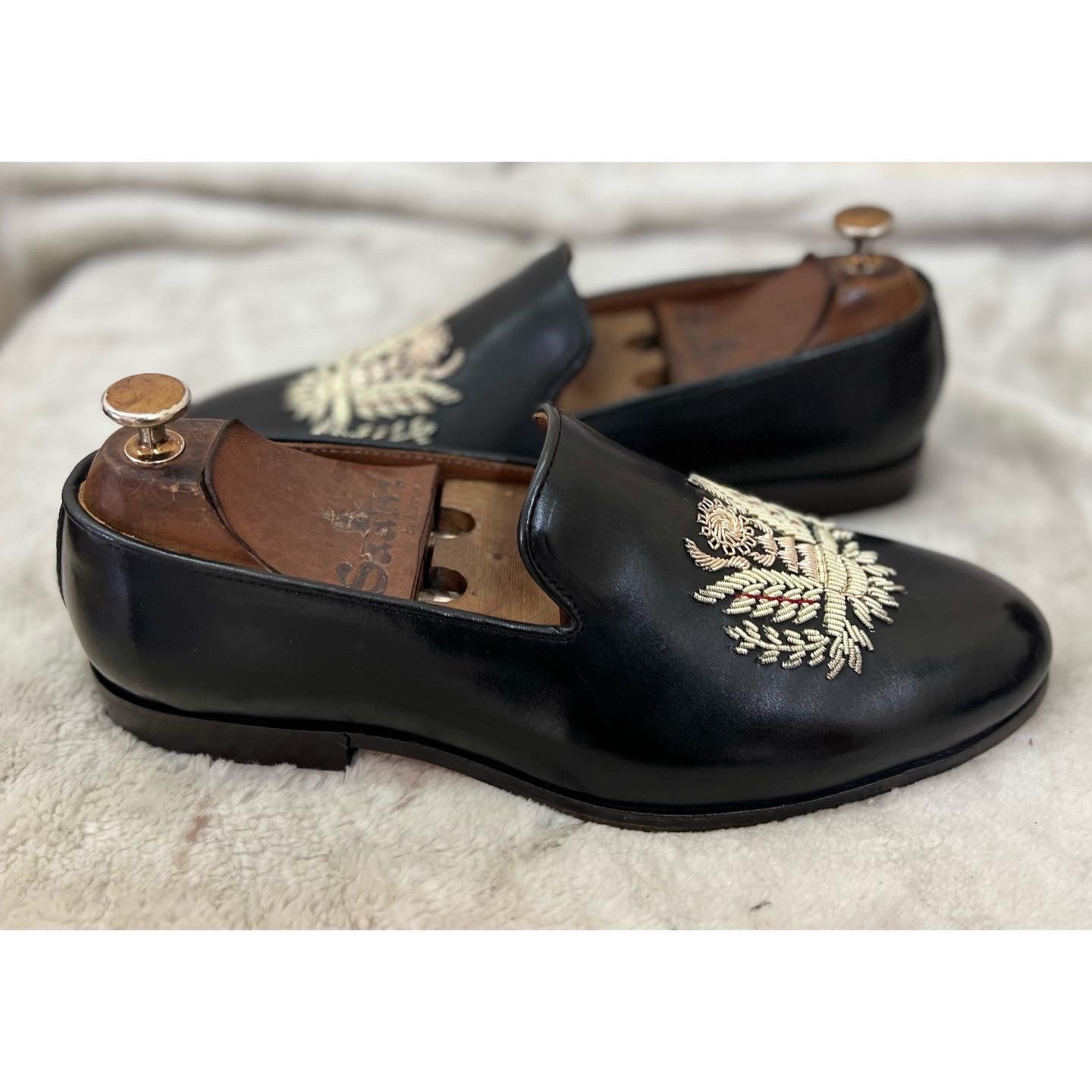 Eagle Hand Zardosi Embroidery Slipons