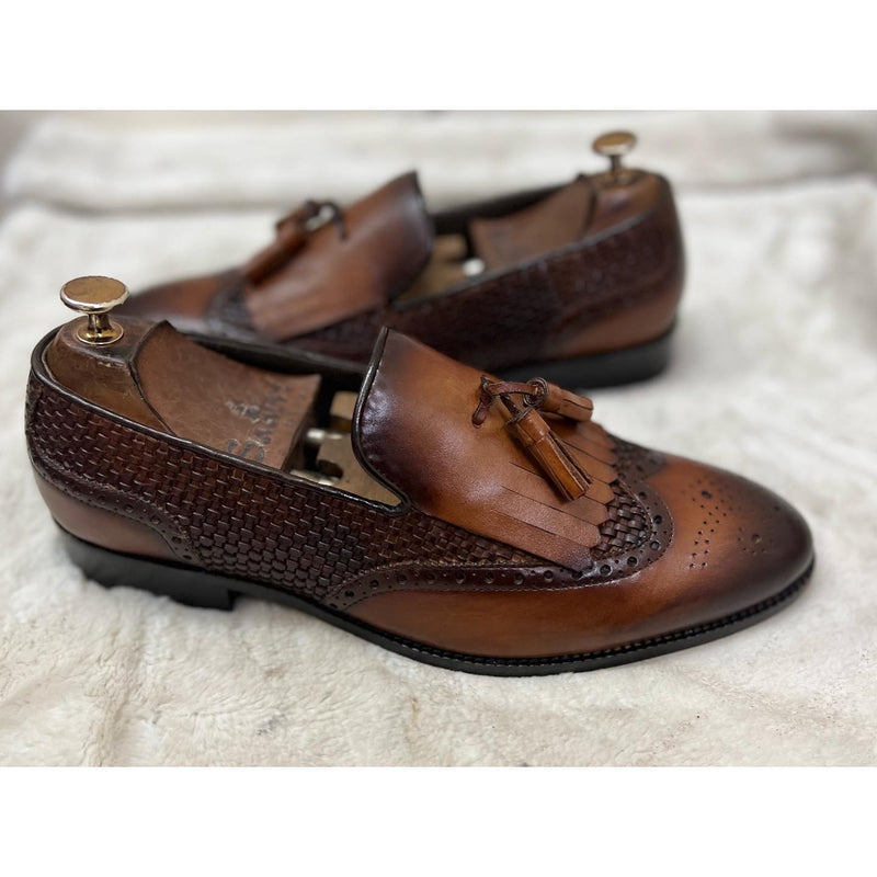 Wingcap Loafers With Fringes & Tassels
