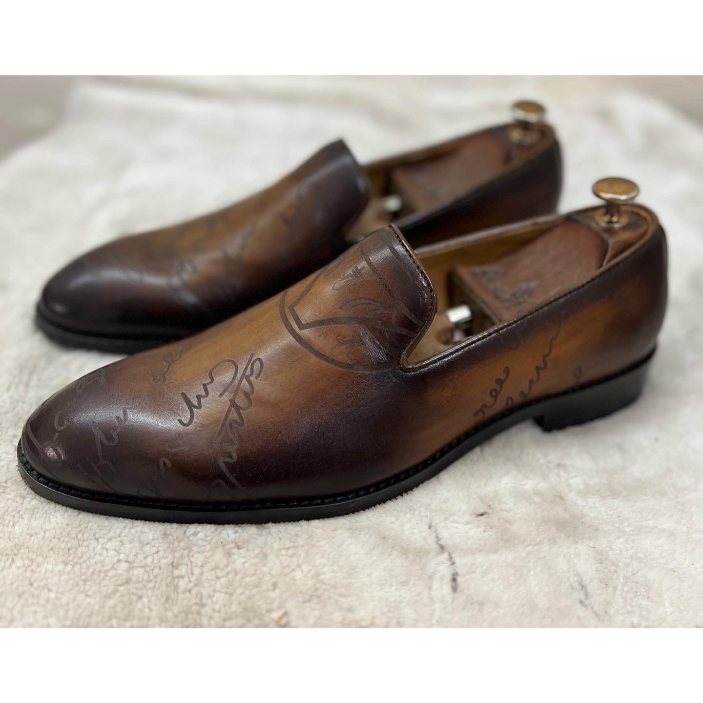 Siganture Loafers Tan Hand Patina