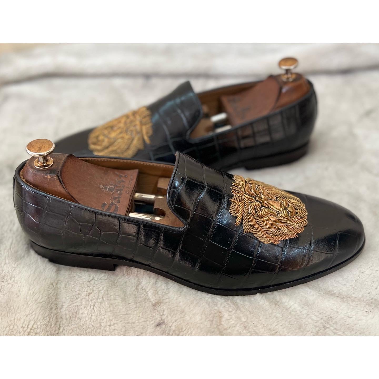 Black Croco Lion Zardosi Slipons