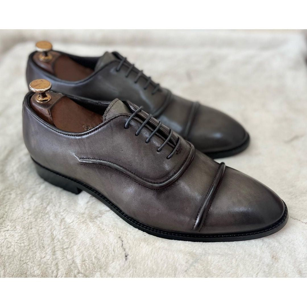 Grey Oxfords C Hand Patina