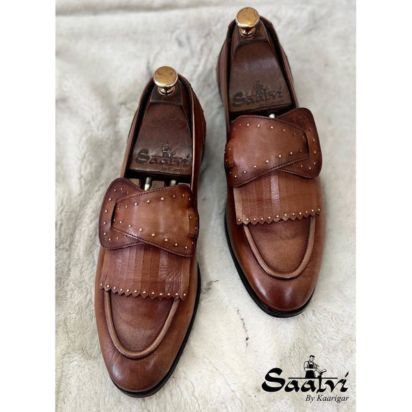 Butterfly Loafers With Fringes & Bajri