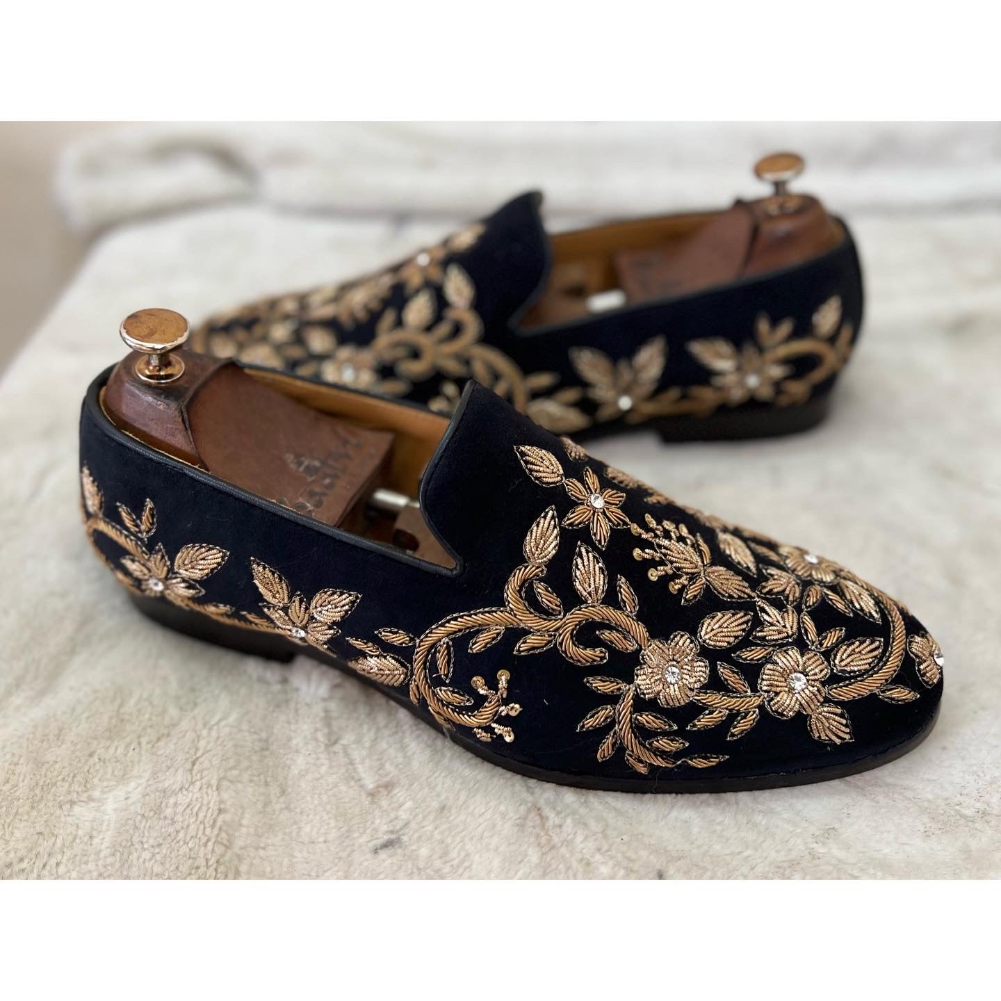 Black Velvet Flower Embroidery Slipons