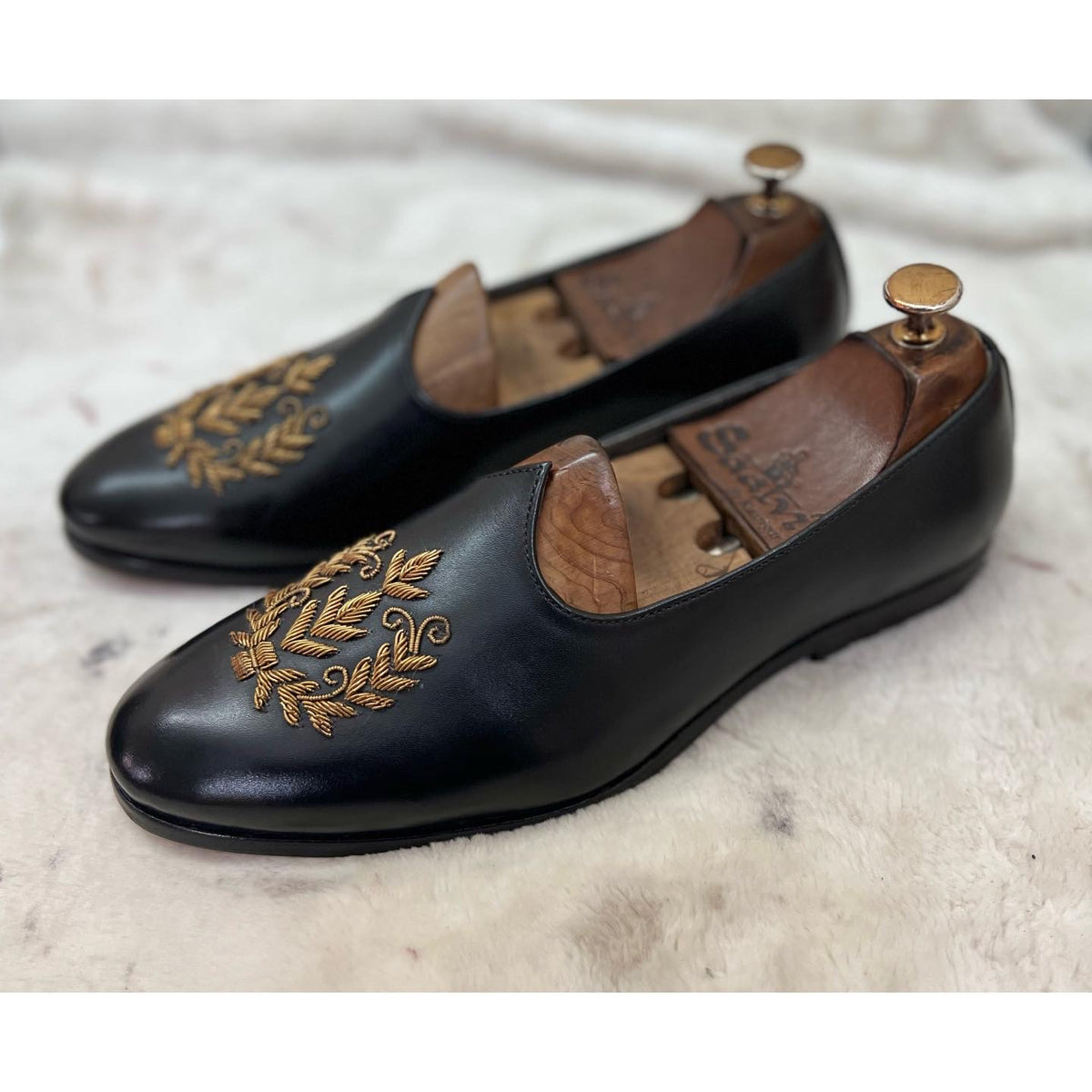 Black Leaf Zardosi Jalsa