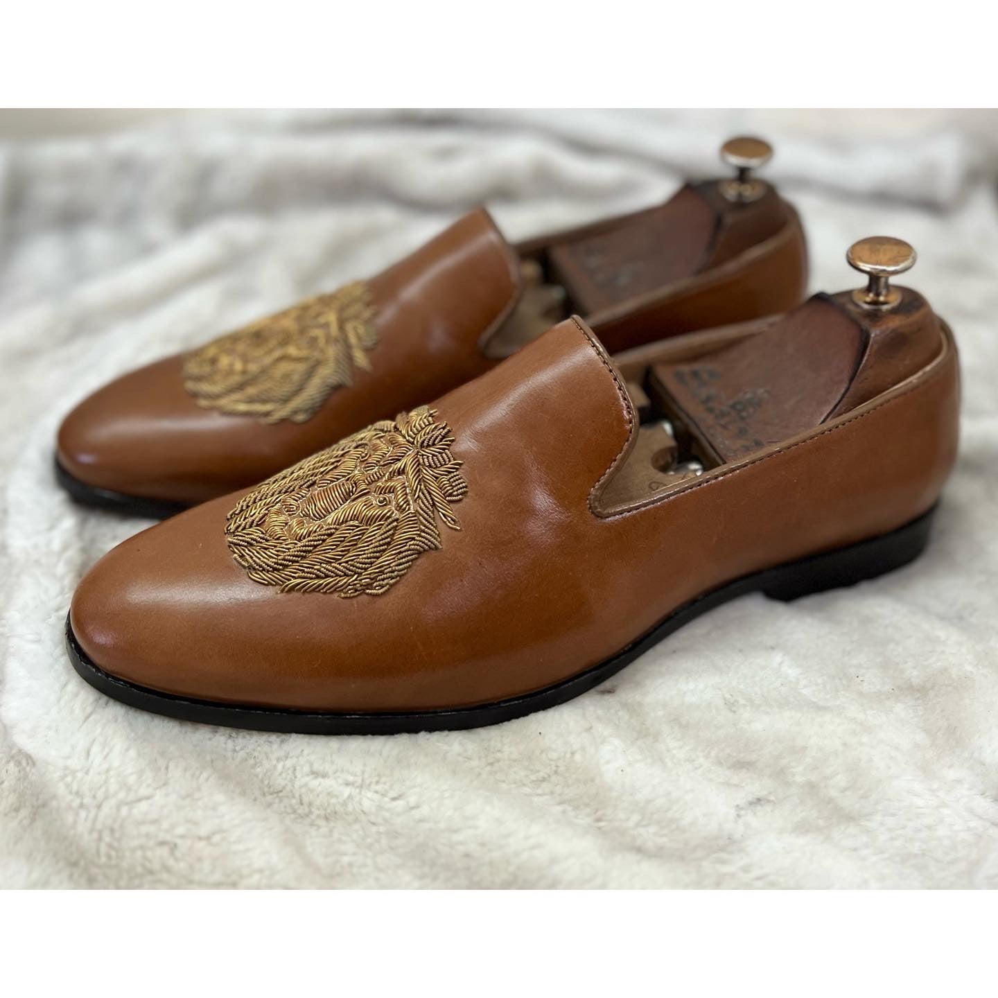 Tan Lion Zardosi Slipons